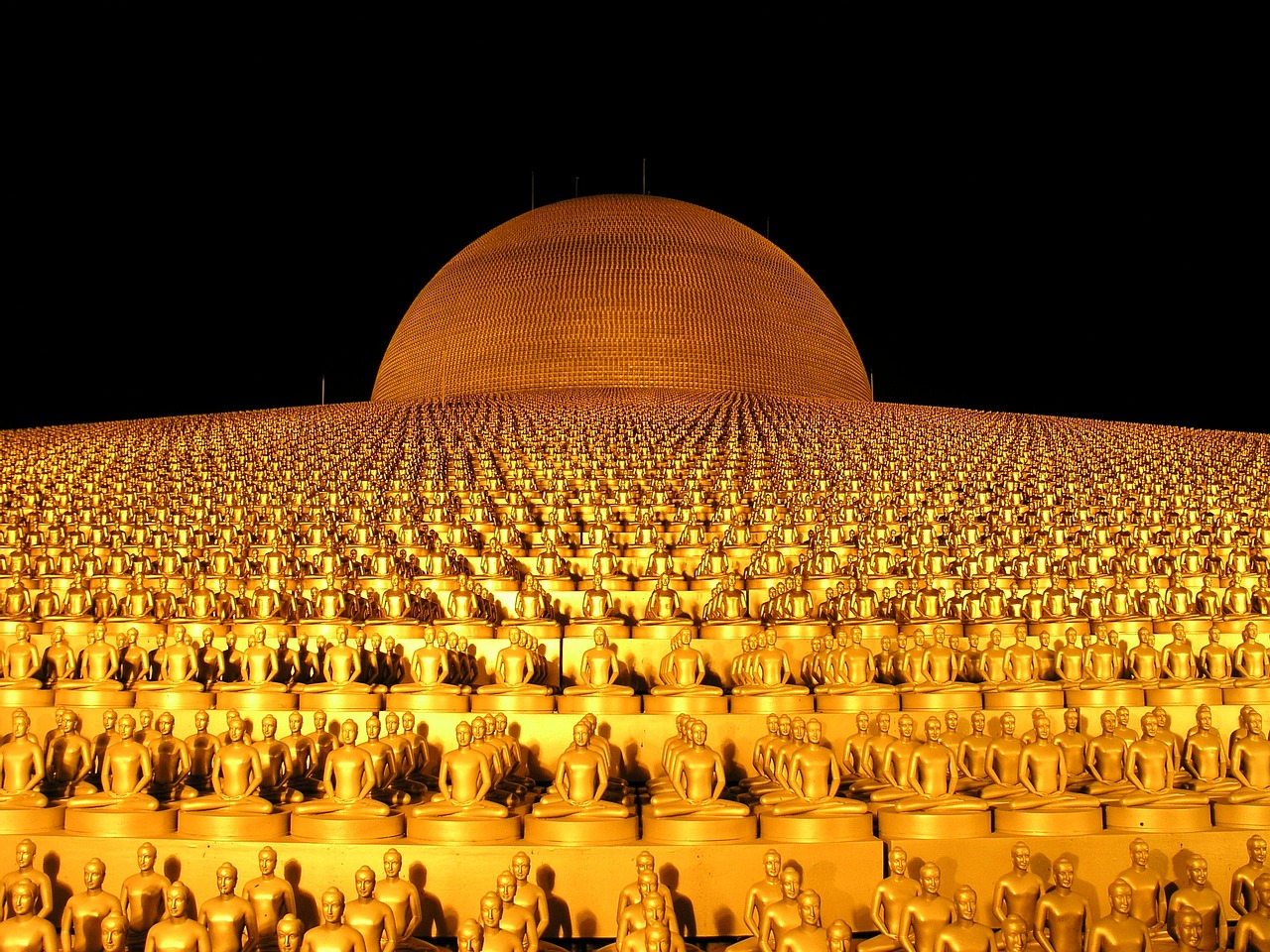 dhammakaya pagoda, budha, gold